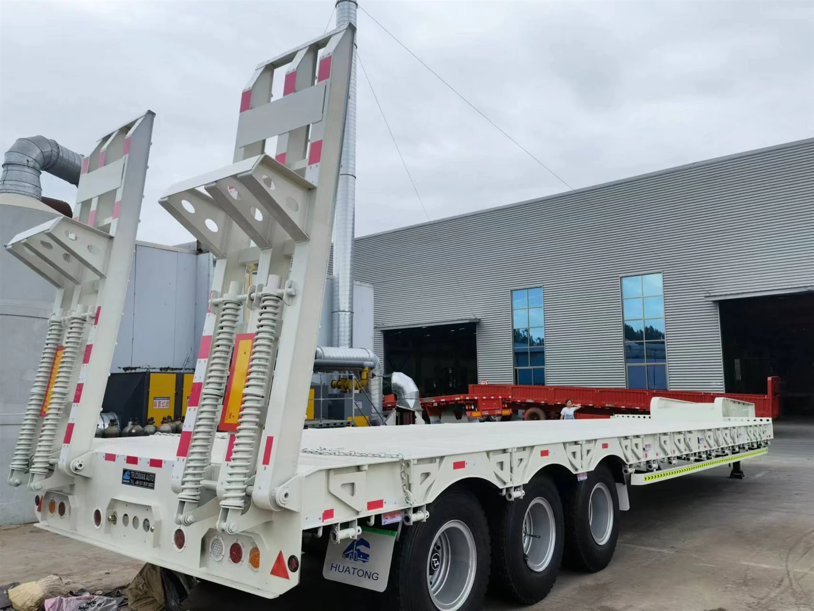  3 axles lowbed semi trailer  
